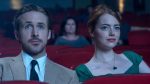 Emma Stone e Ryan Gosling no cinema em La La Land